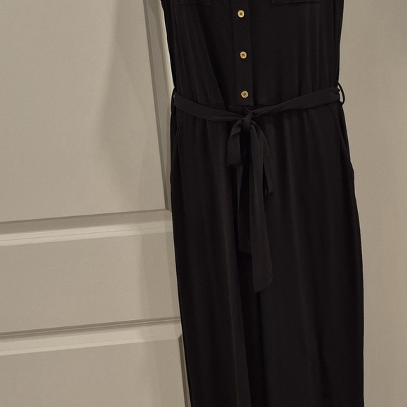 Calvin Klein Black and Gold Maxi Jumpsuit with Wide-Leg Design - Picture 6 of 8